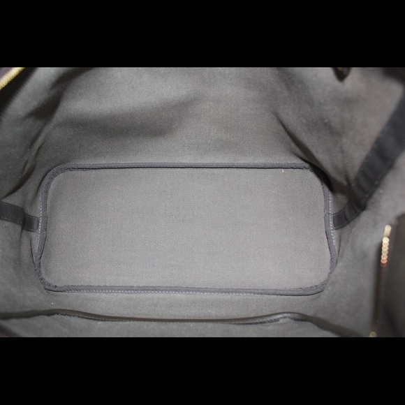 100% Authentic MCM black shopper tote - Picture 12 of 14